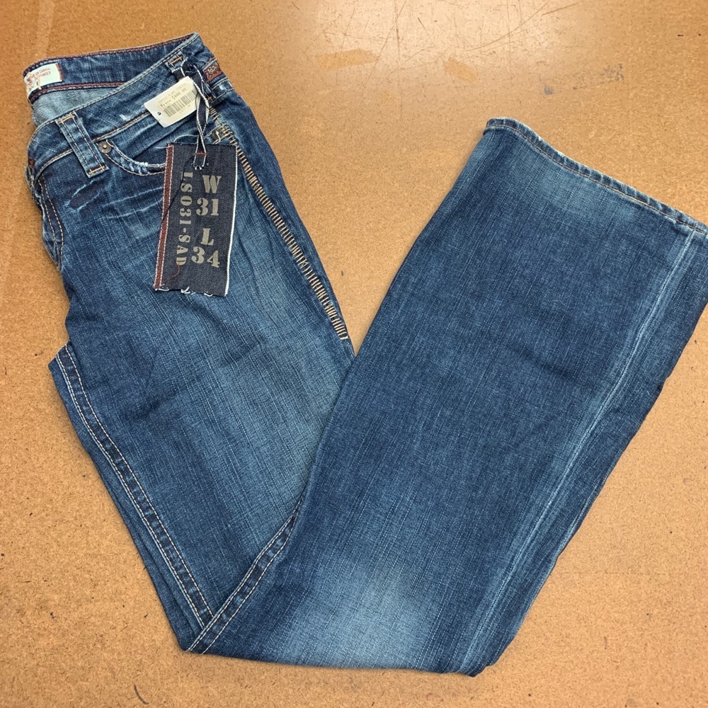 New with tags 1921 Flare Leg Jeans 31W 34L